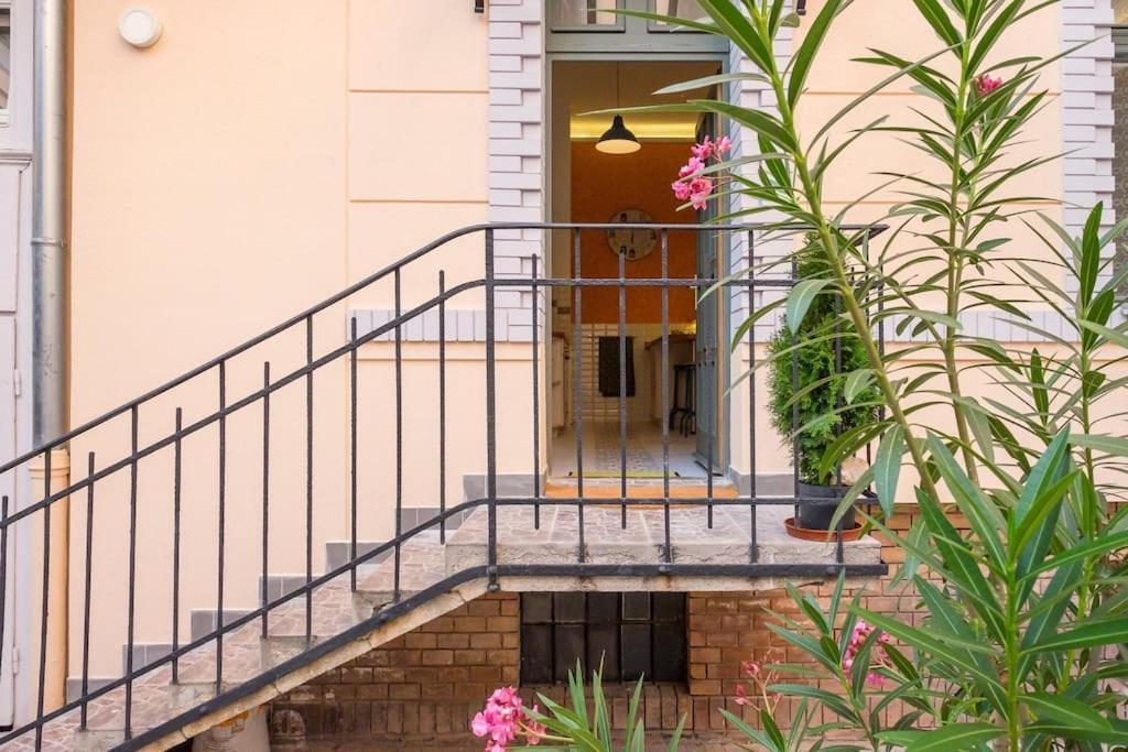 Apartamento Silent Island - Beautiful Flat In Horanszky Str. *